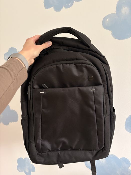 HP plecak czarny podróżny na laptop do podróży