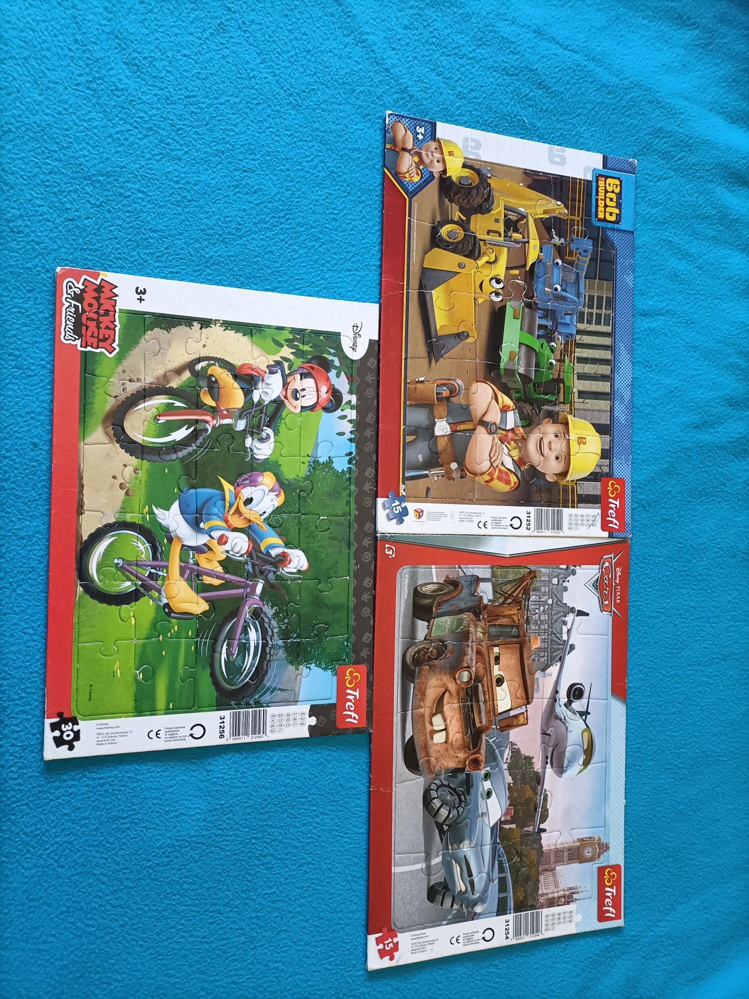 3 Puzzles infantis Disney 15 e30 peças