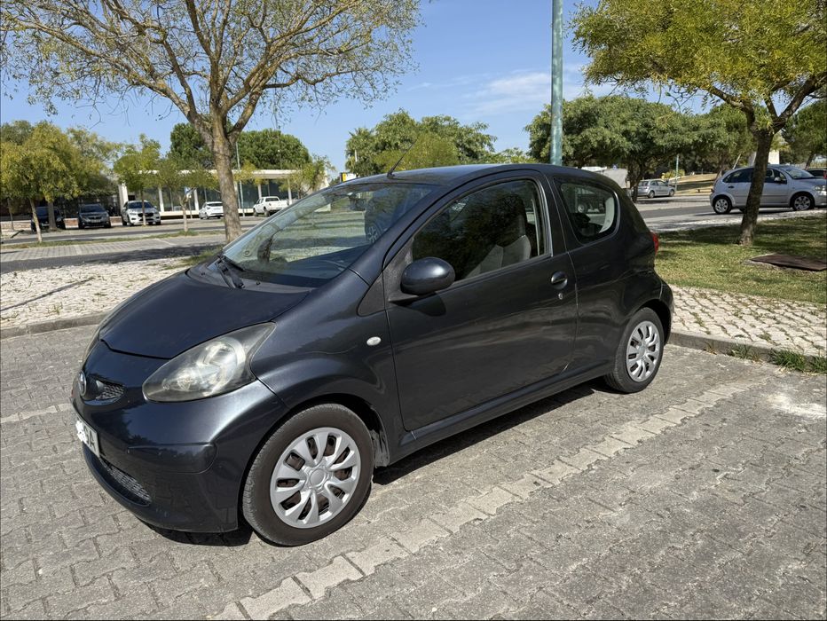 Toyota Aygo 1.0 com ar condicionado