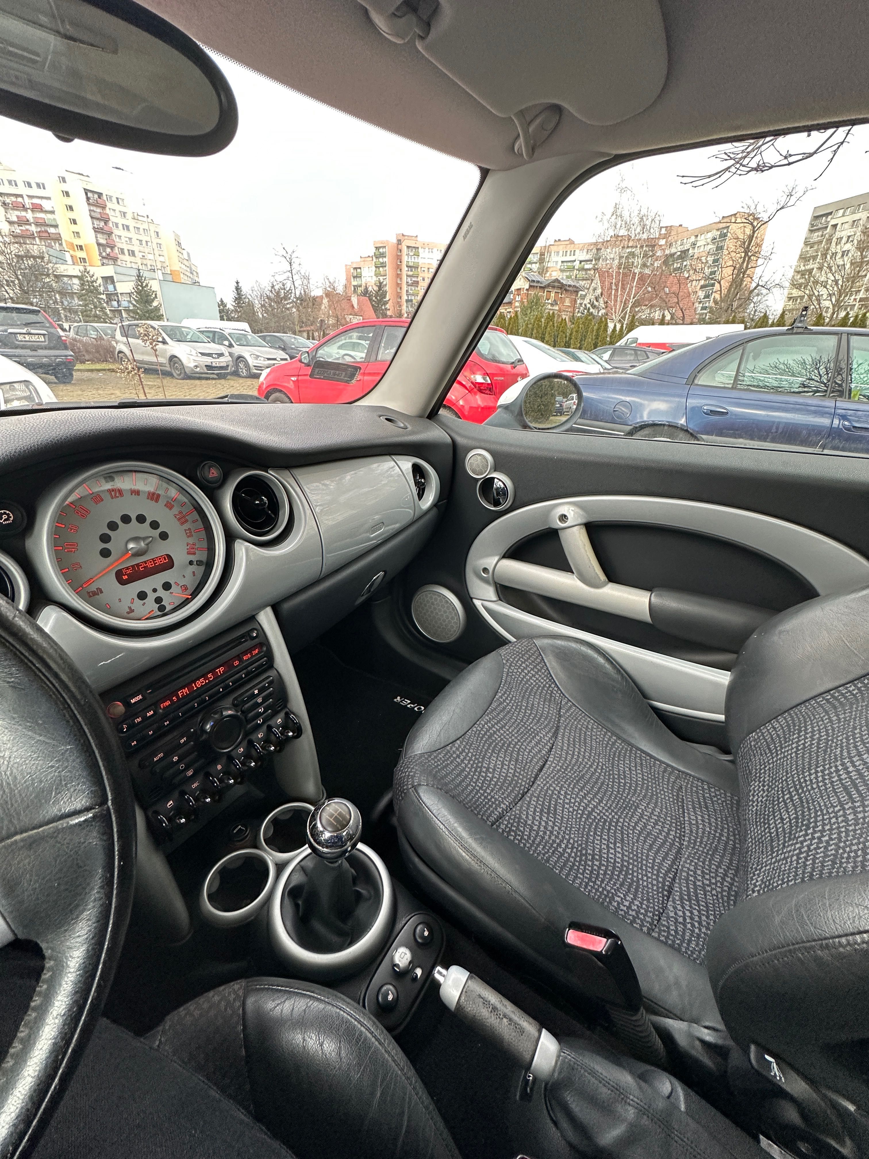 Sprzedam MINI Cooper 2002r