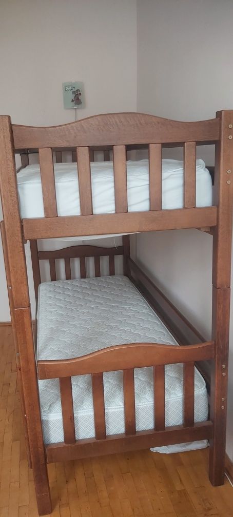 Двоярусне ліжко (два окремих) 1.90 х 90 см, з матрацами стан нового