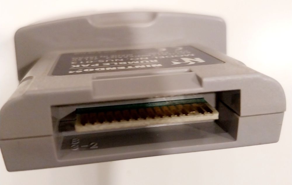 Super Mario Nintendo 64 + Rumble Pack