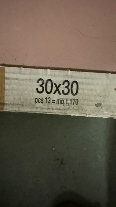 Płytki gresowe różowe 30x30