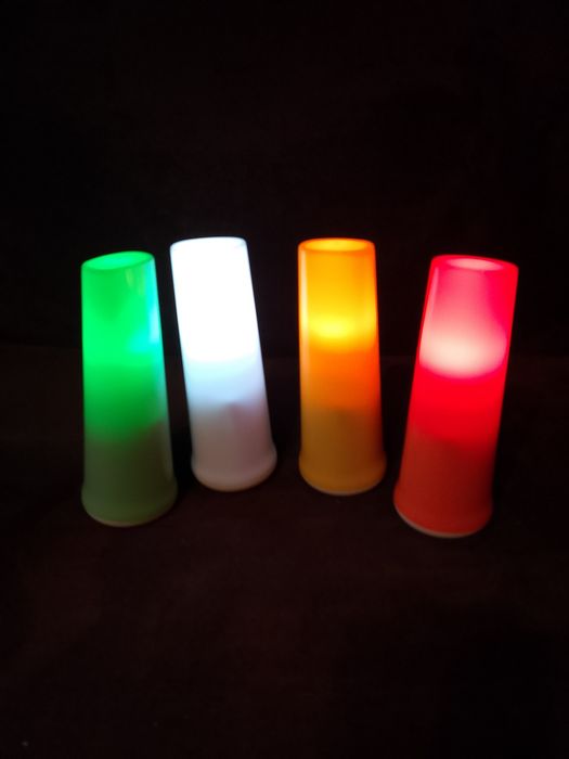 Zestaw 4 kolorowych lampek