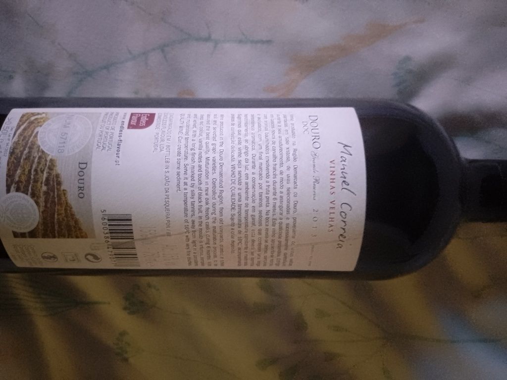 Garrafa_ tinto__
