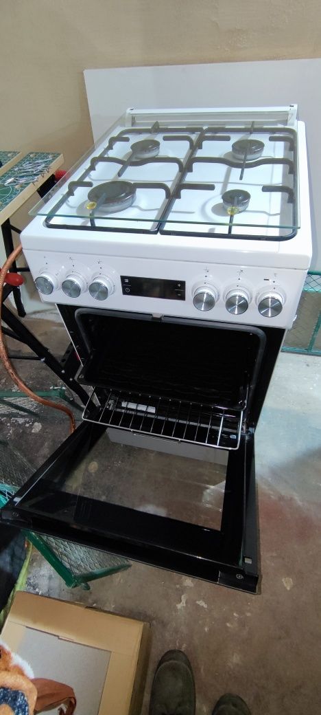 Kuchenka elektryczno gazowa Beko