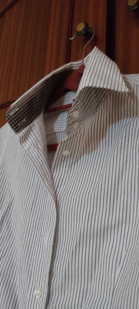 Camisa branca às riscas castanhas NOVA