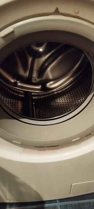 Продам машинку на запчасти или под ремонт .