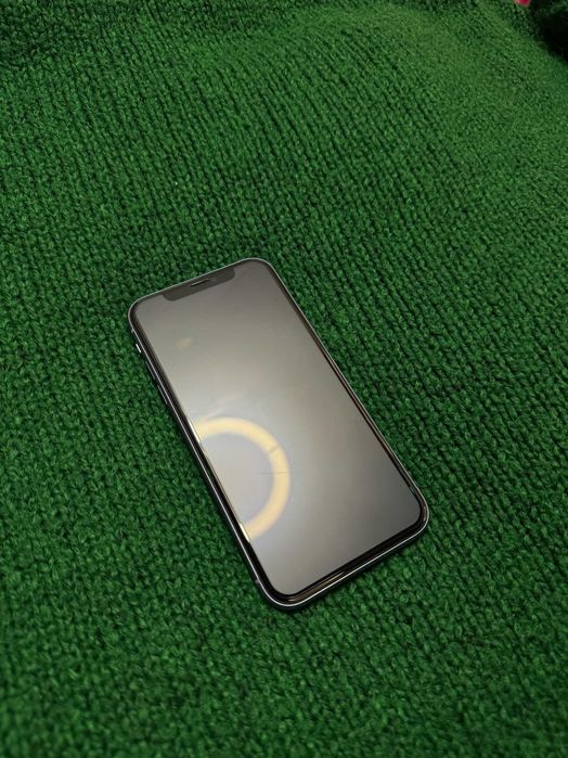 iPhone 11 w dobrym stanie