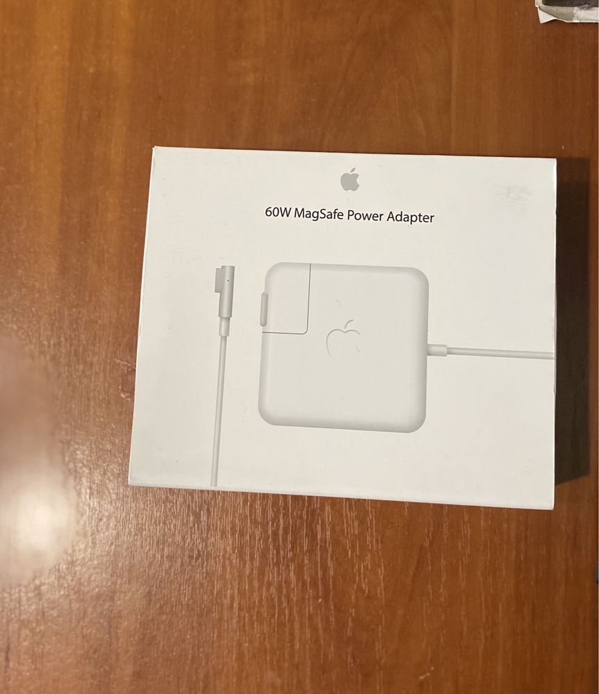 Оригінальний зарядний пристрій apple 60w magsafe power adapter