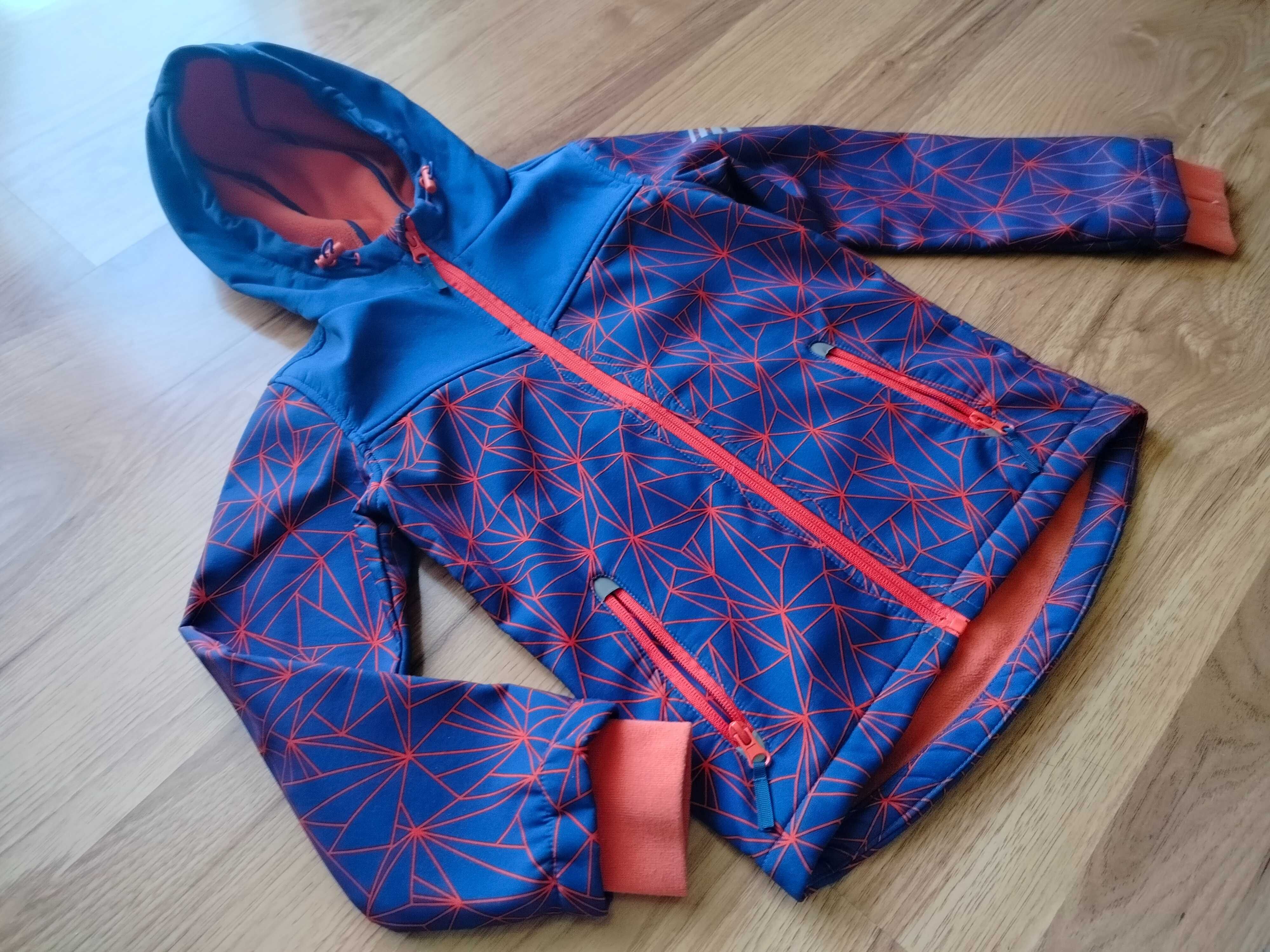 Kurtka softshell dziecięcy Sinsay, rozm. 134