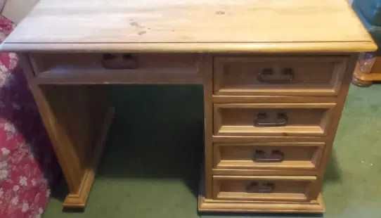 Biurko z litego drewna