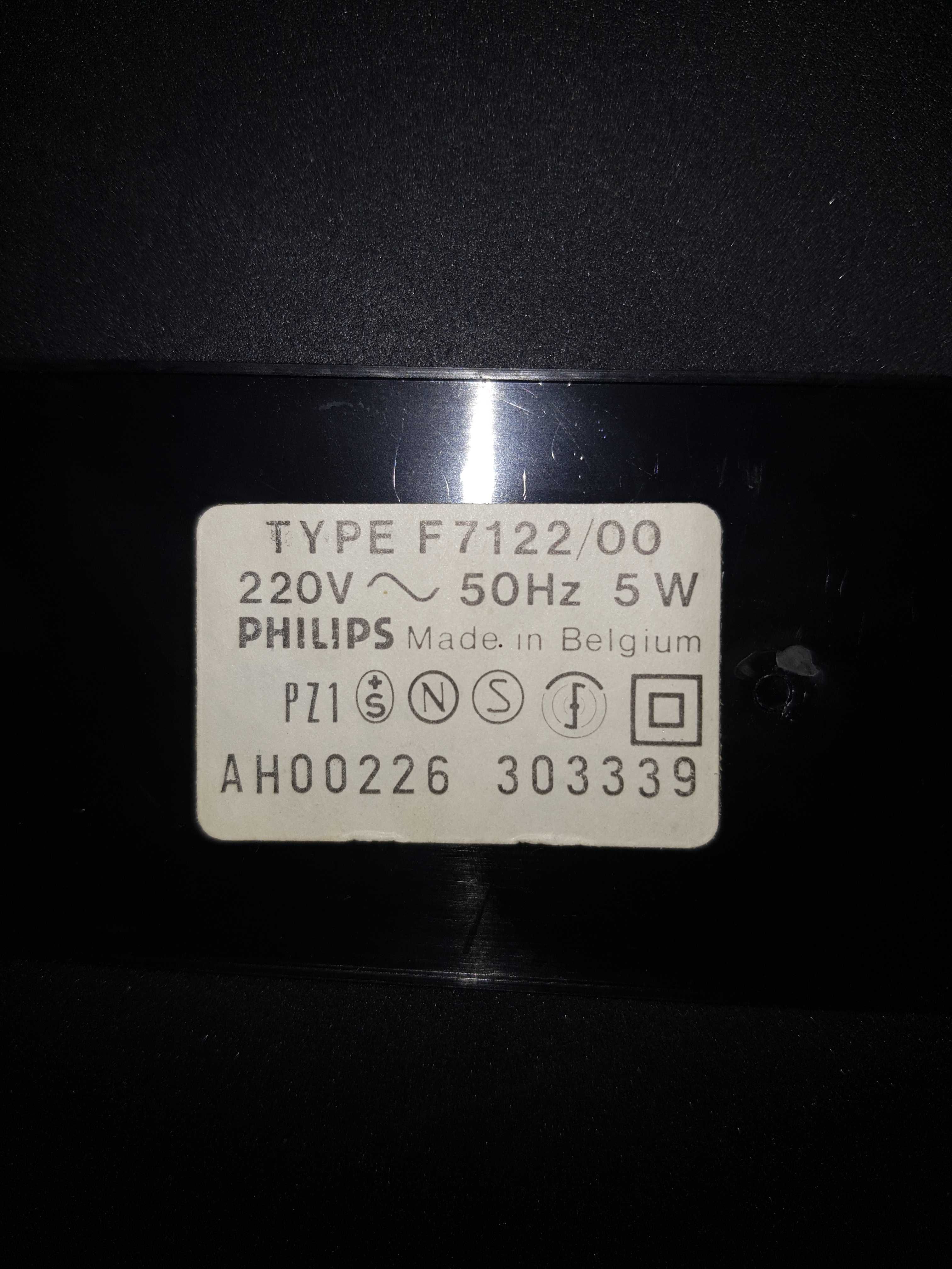 Gramofon PHILIPS F 7122