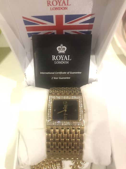 Часы Royal London