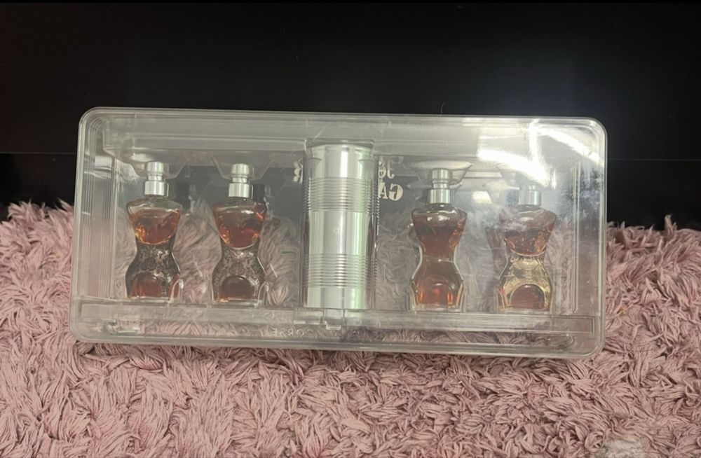 Вінтаж набір мініатбр парфумівJean Paul Gaultier La Parade des Corsets