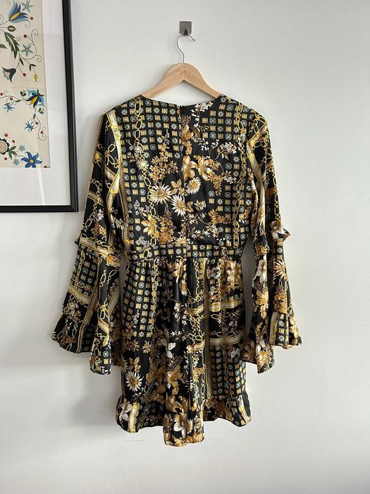 Nowa z metką sukienka mini złoto czarna z falbankami 38 U Collection