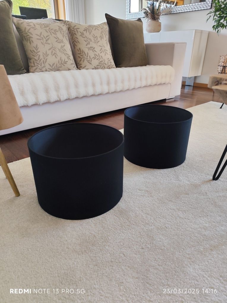 Um candeeiro e 2 abajures pretos da Zara home