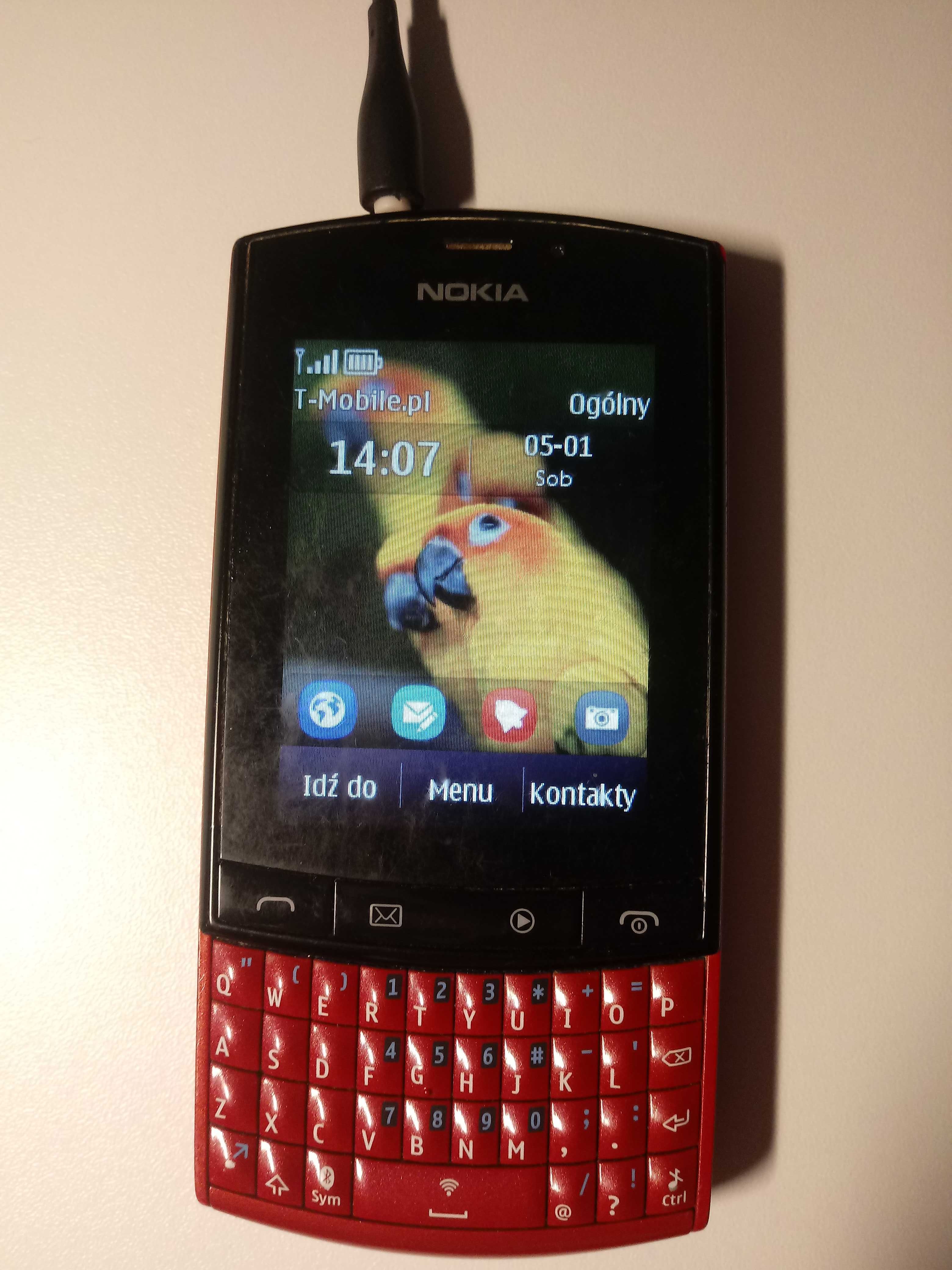 Nokia Asha 303 czerwonaa