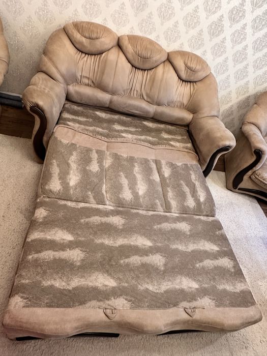 Продам мебель диван +2 кресла