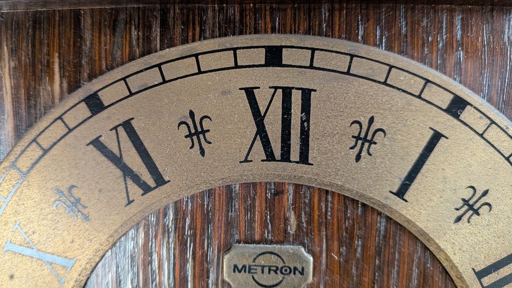 Zegar drewniany zabytkowy