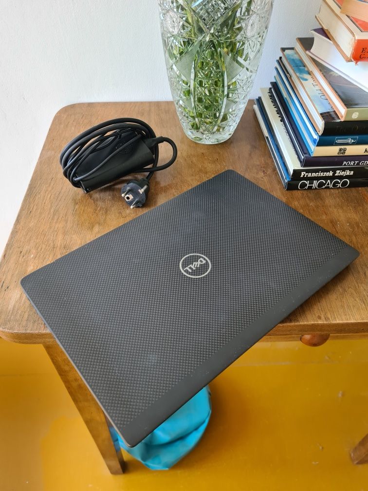 Laptop Dell Latitude 7400 14" WINDOWS 10 PRO (+ zasilacz)