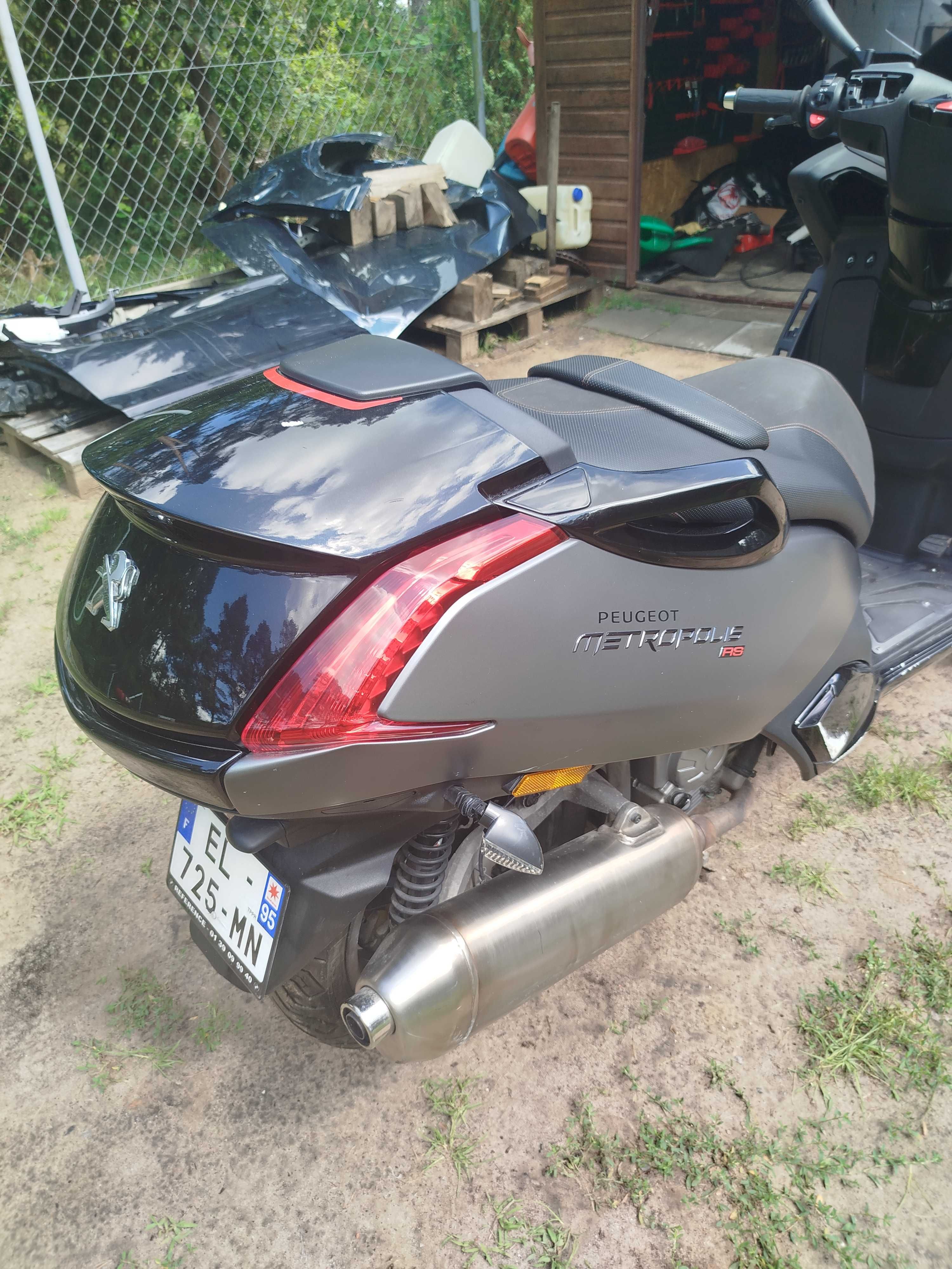 Skuter Peugeot metropolis 400