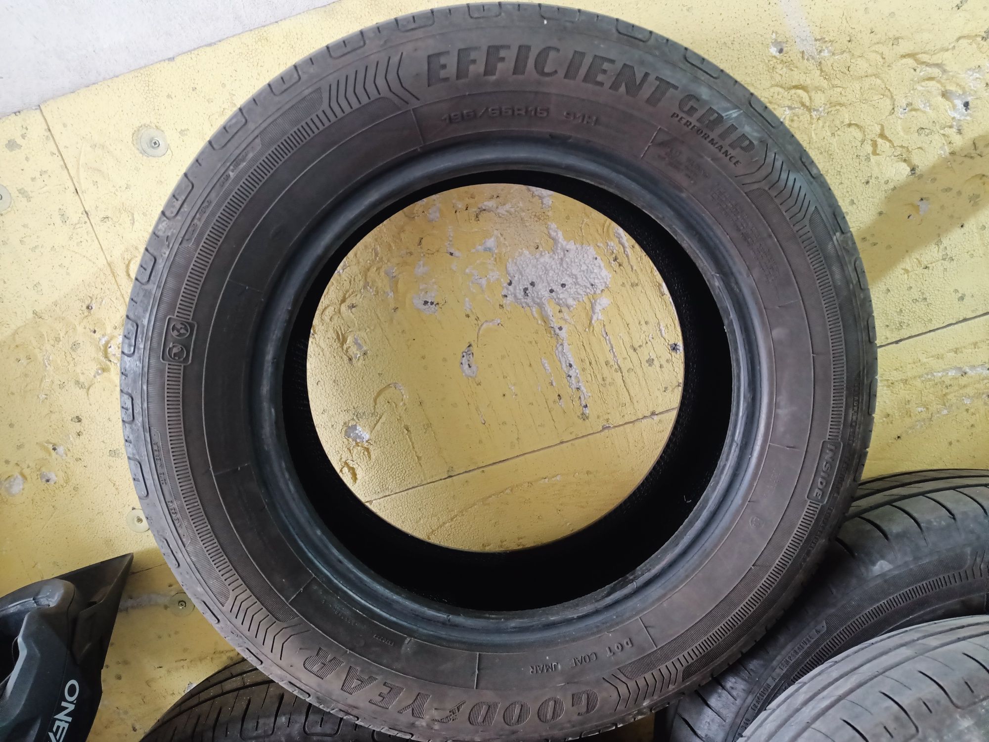 Opony Goodyear Efficient Grip Performance
