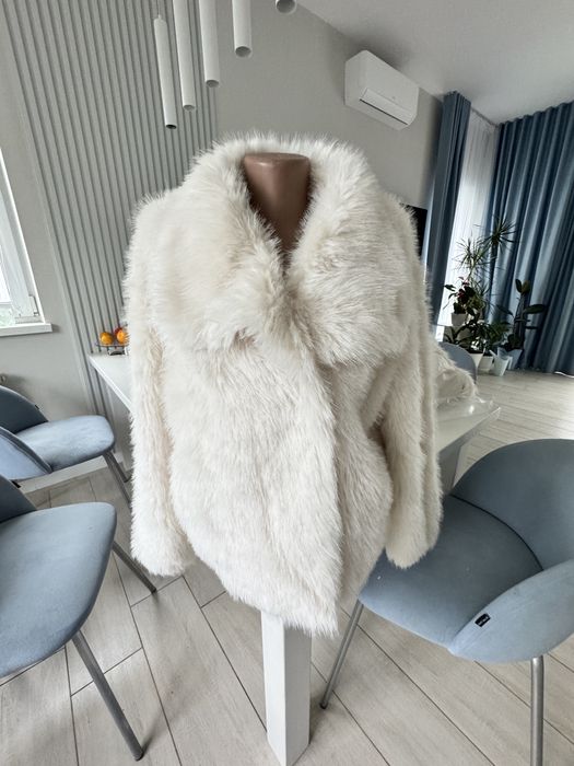 Шуба молочна та пудра як Zara xs-s