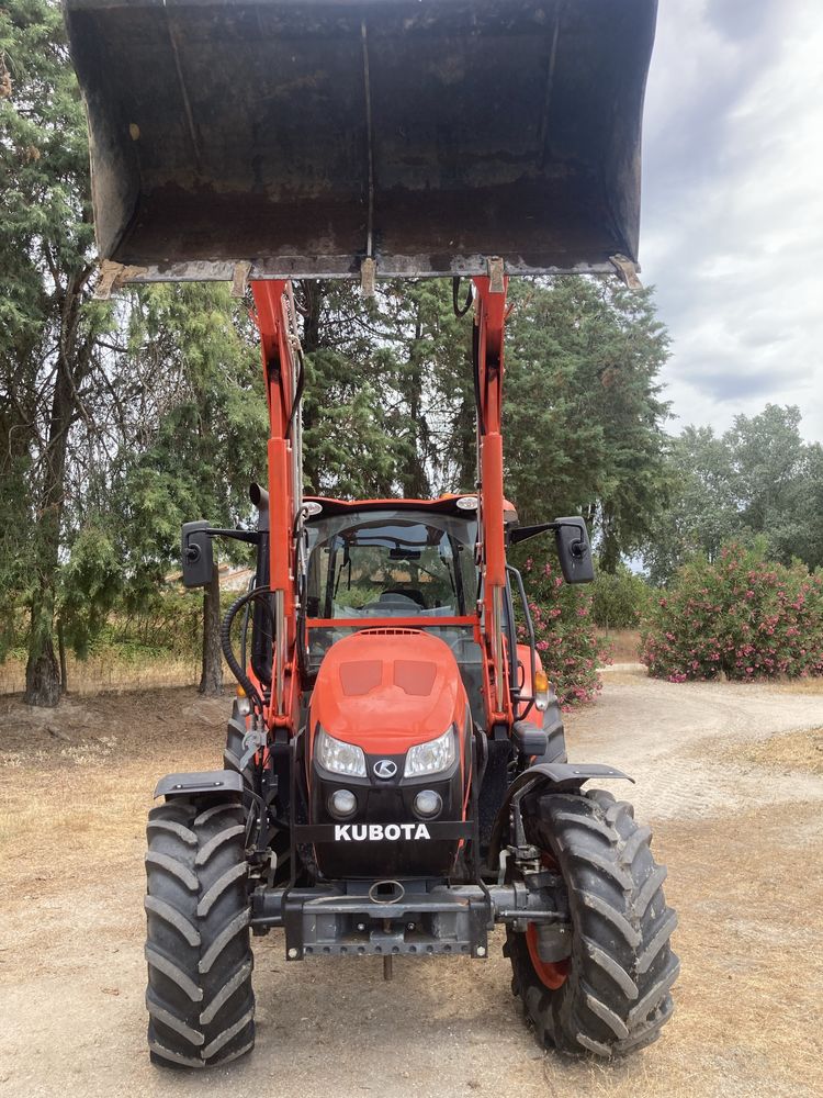 Trator Kubota M5111 com Carregador Frontal