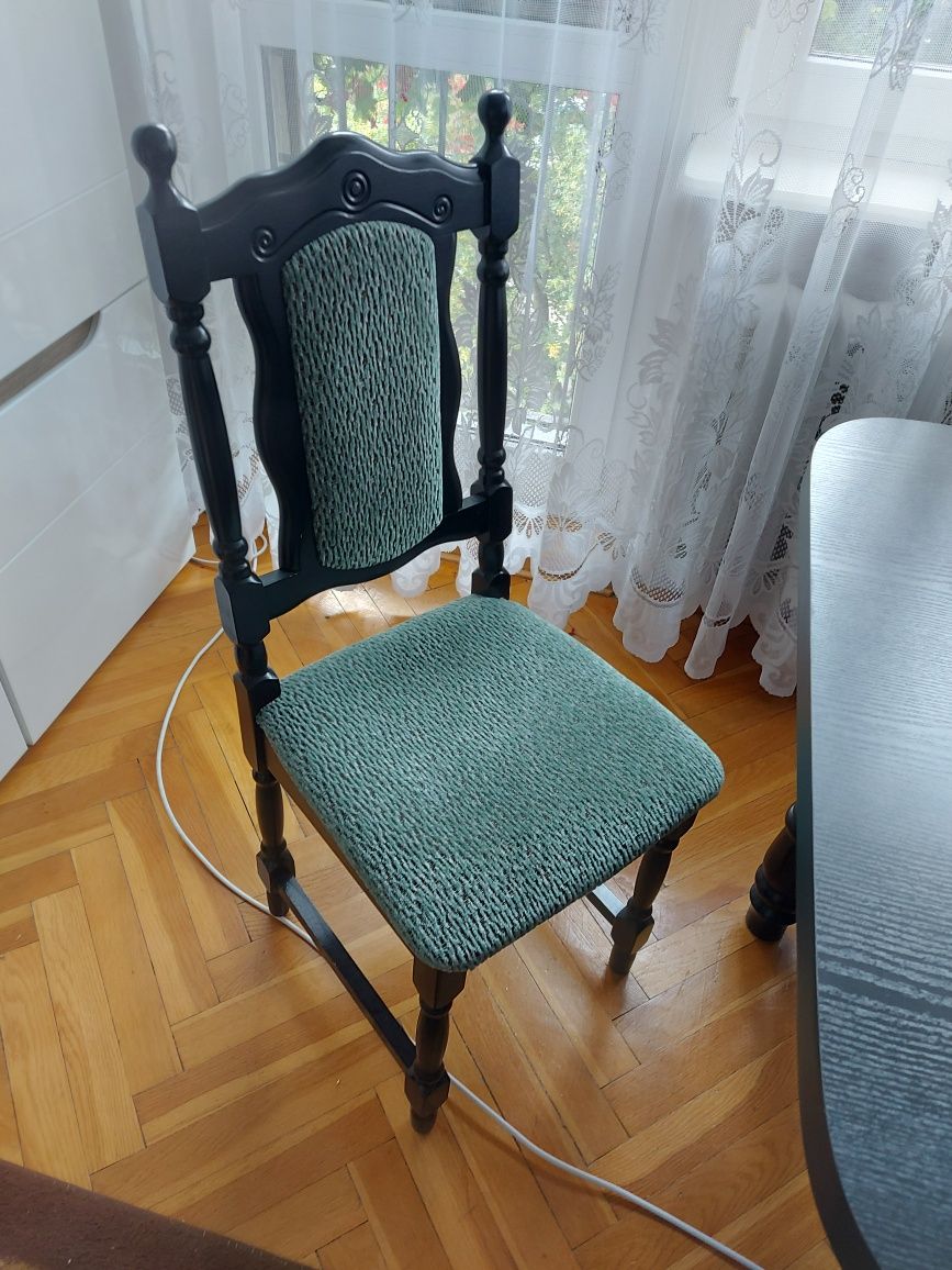 Stół z krzesłami rozkładany- stan bdb
