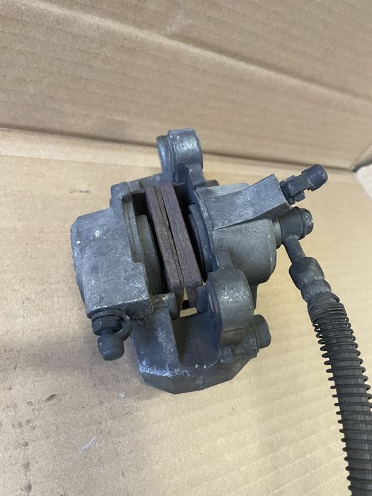 Hamulec kompletny tył tylny kawasaki zxr 750 L