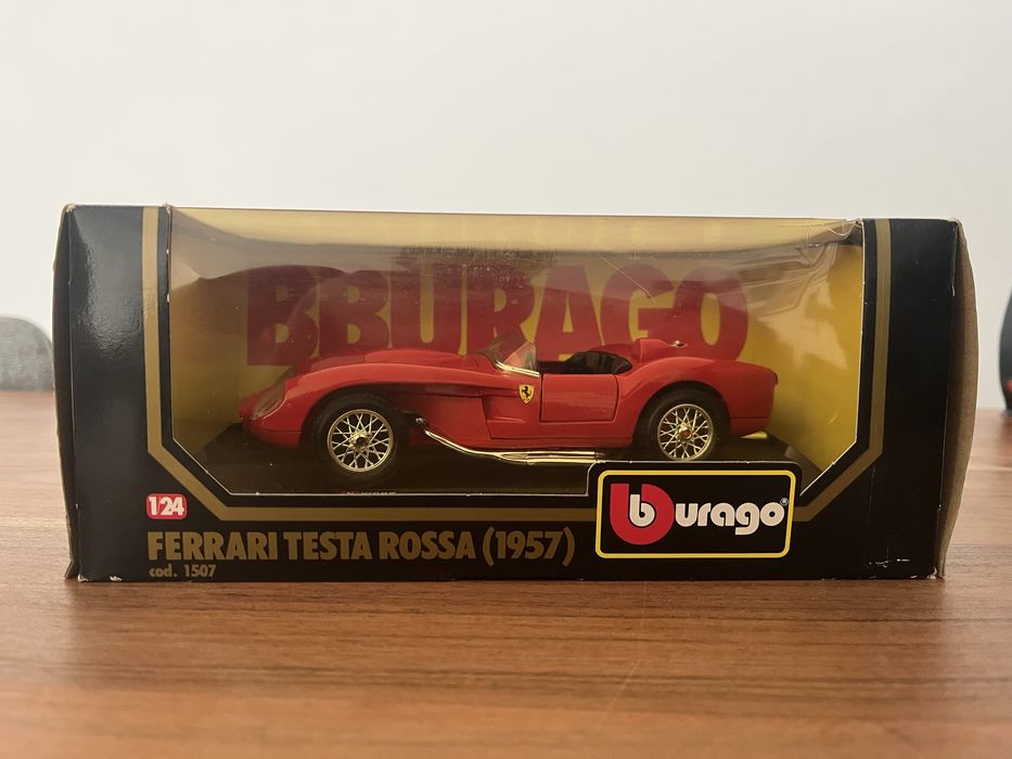 Carro Coleção Burago Ferrari Testa Rossa 1957