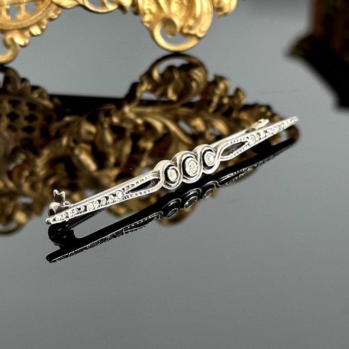 Srebrna broszka secesyjna z Kryształem Górskim Oryginalna z ok. 1900 r