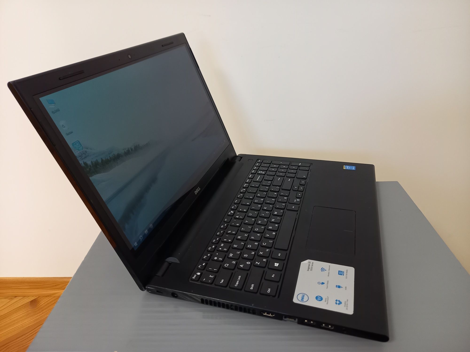 15'6 Сенсорний Dell Inspiron/i3-4004/8GB Ram/Новий 256GB SSD/АКБ 2 Год