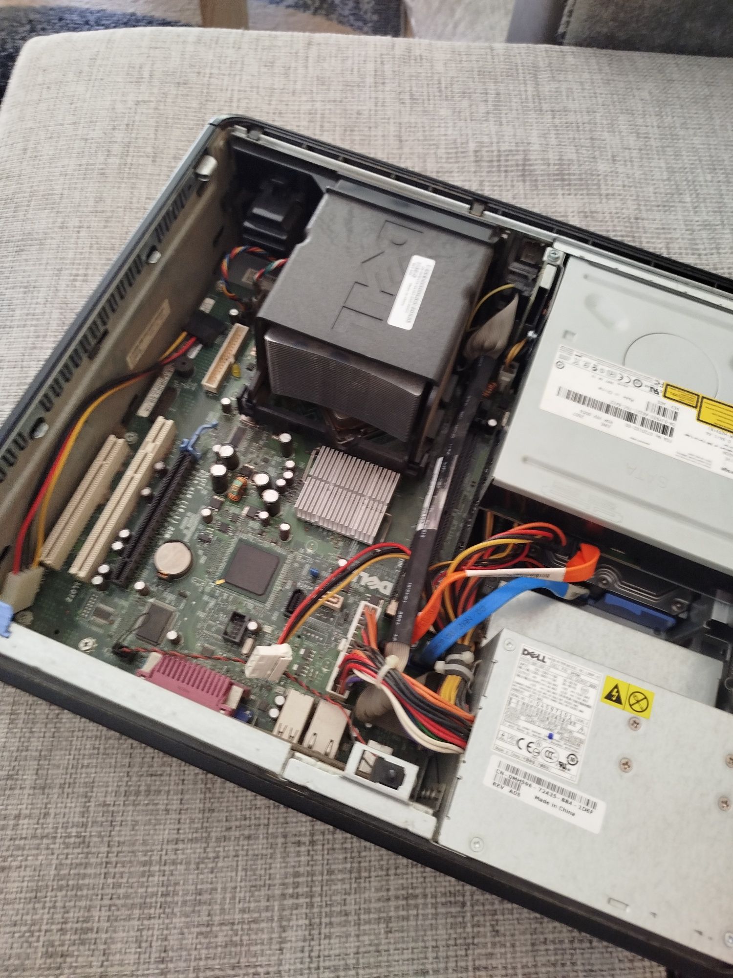 Komputer stacjonarny Dell OptiPlex 755