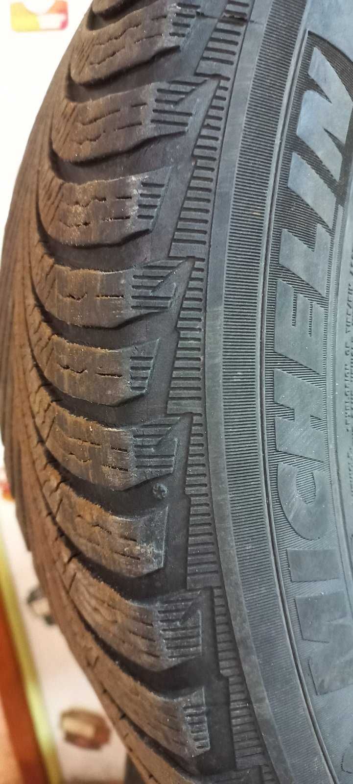 Зимняя резина "MICHELIN" 215-55 R17