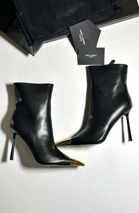 Ботильйони YSL.