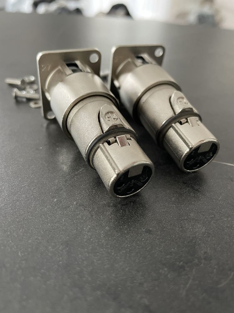 Gniazda Neutrik NA3MDF (XLR, do pedalboardu, x2)