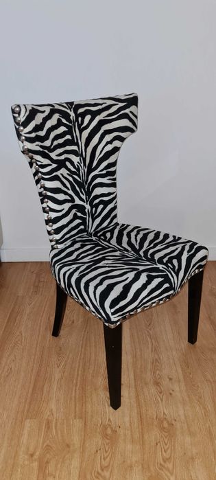 Cadeirão com padrão zebra