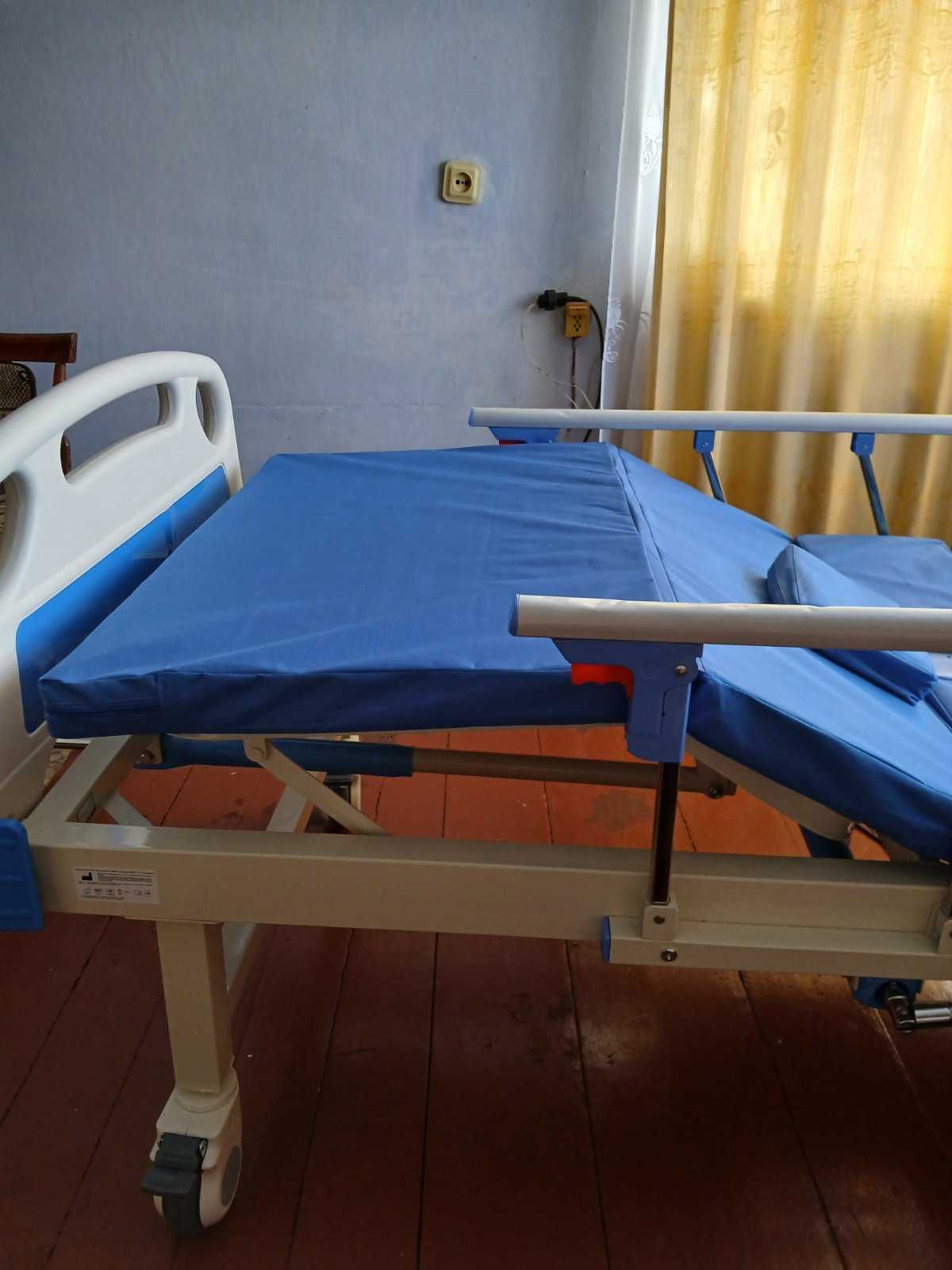 Медичне ліжко 4 секційне MED1-C15 (стандартне) з туалетом