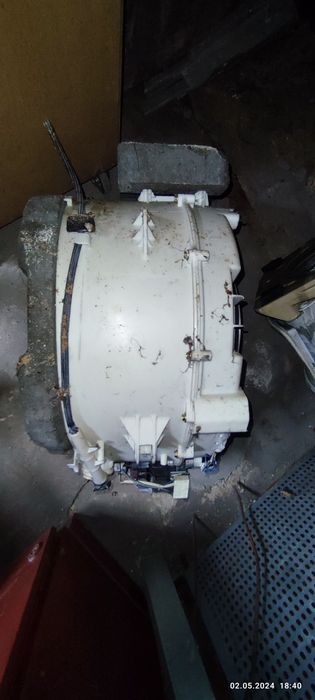 Продам баки до пральних машин