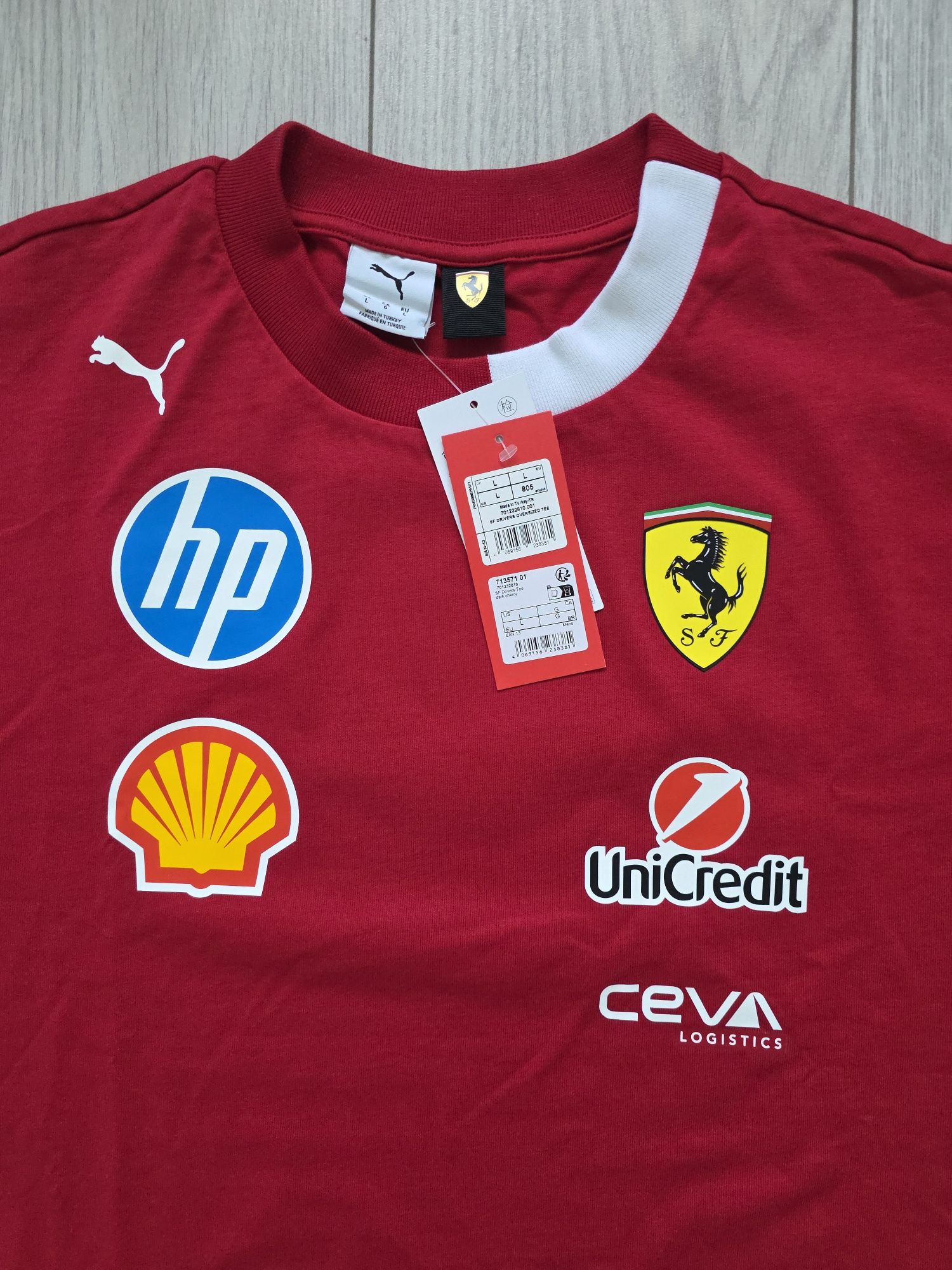 Scuderia Ferrari, oversize 2025, Puma, koszulka F1, Formuła 1, Leclerc