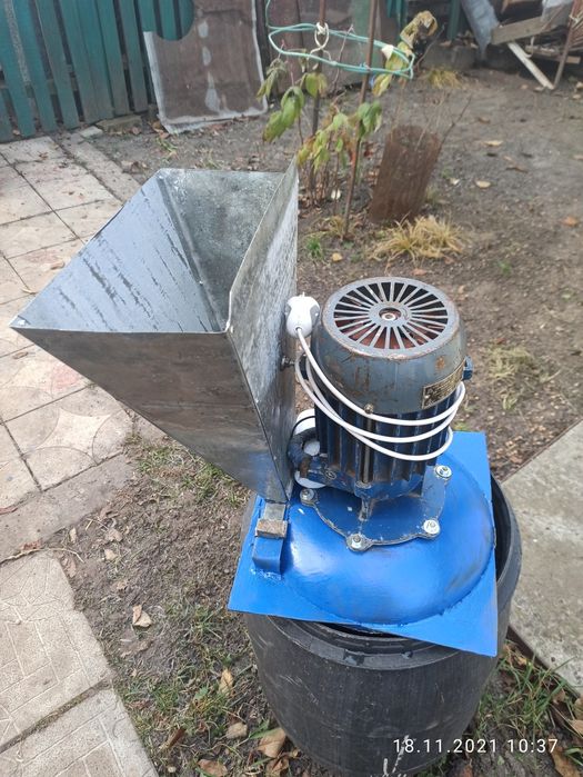 Зернодробілка, зернодробилка, крупорушка, дертемолка.  Корпуси Елікор