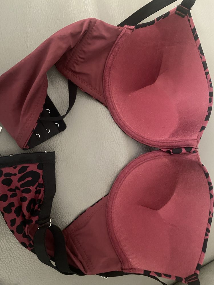 Stanik bordo pantera 38C pushup