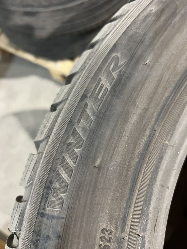 225/55R18 Pirelli zima