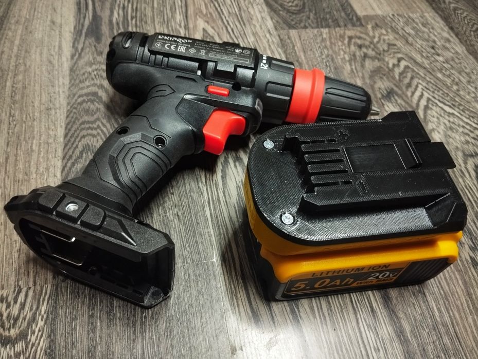 Адаптер перехідник інструмент Dnipro-M 20V на акумулятор Dewalt 20V