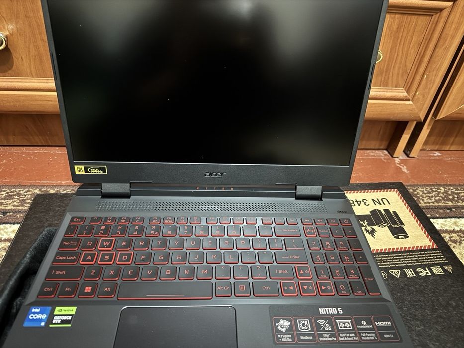 Ноутбук 
Nitro 5

AN515-58-54QY

Obsidian Black
AN515-58-54QY
