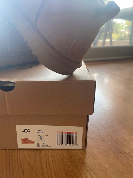 Uggs Botas Castanhas Claras