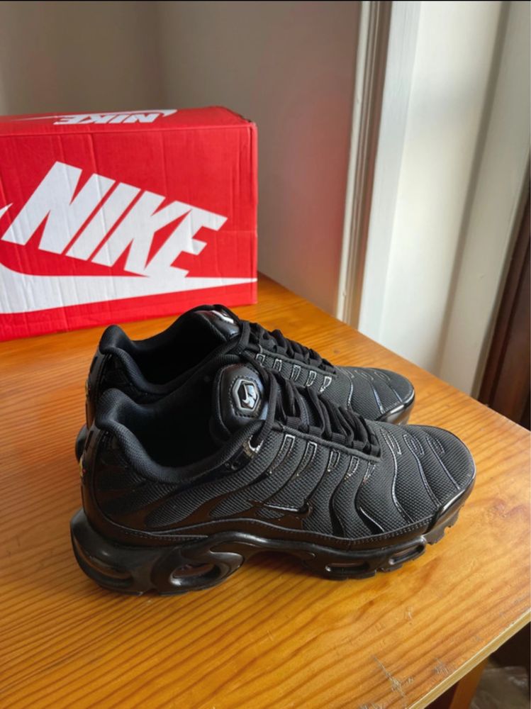 Nike Air Max Plus TN Tripple Black