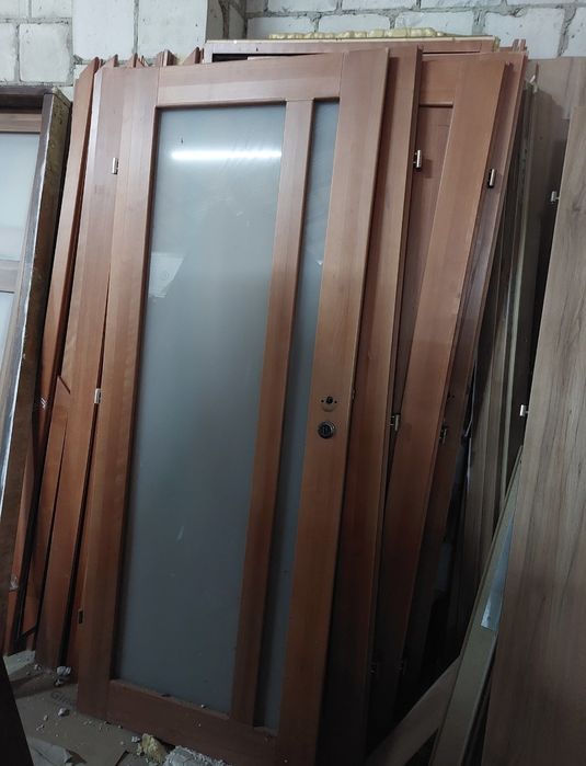 Drzwi wewnętrzne z futryną drewniane rozmiar 80 z przeszkleniem